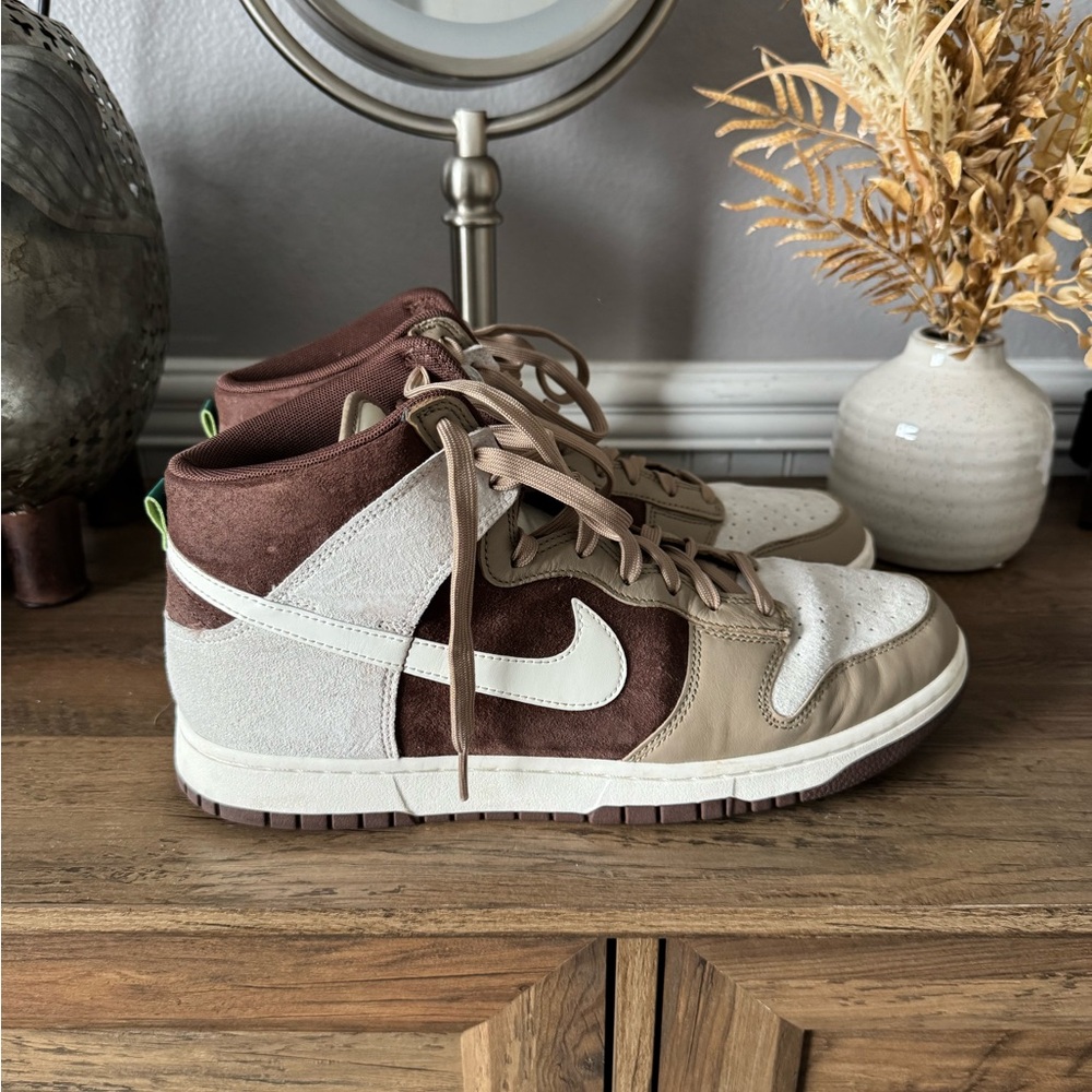 Nike Dunk High Light Chocolate - Picture 2 of 7
